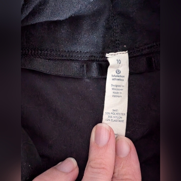 Lululemon RARE Fleece Out Jacket Size 10 - Picture 5 of 7